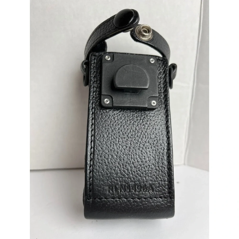 Motorola RLN5496A Genuine Leather Swivel Belt Loop Radio Carry Case Holster